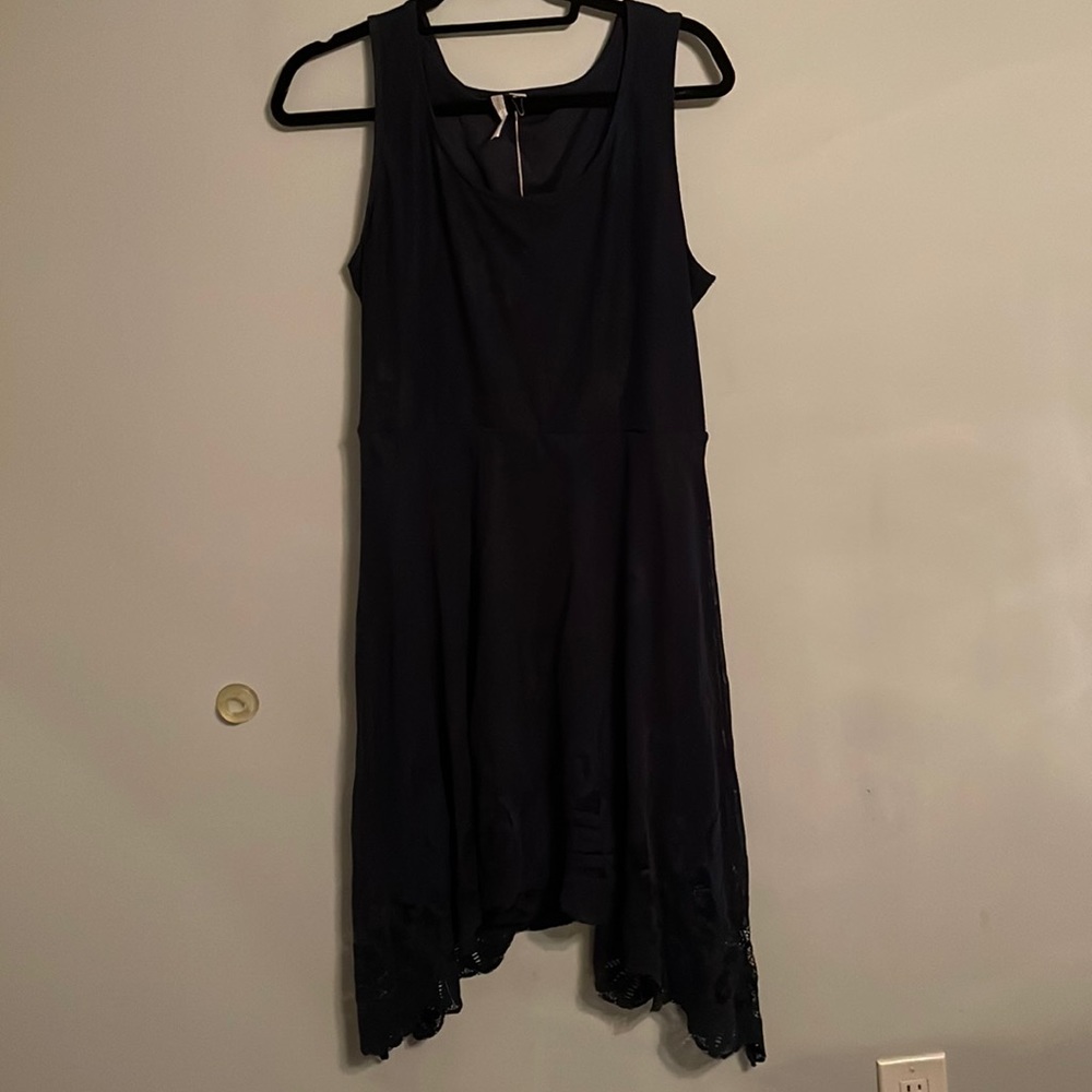 Navy dress with keyhole in back